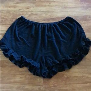 Black brandy Melville shorts